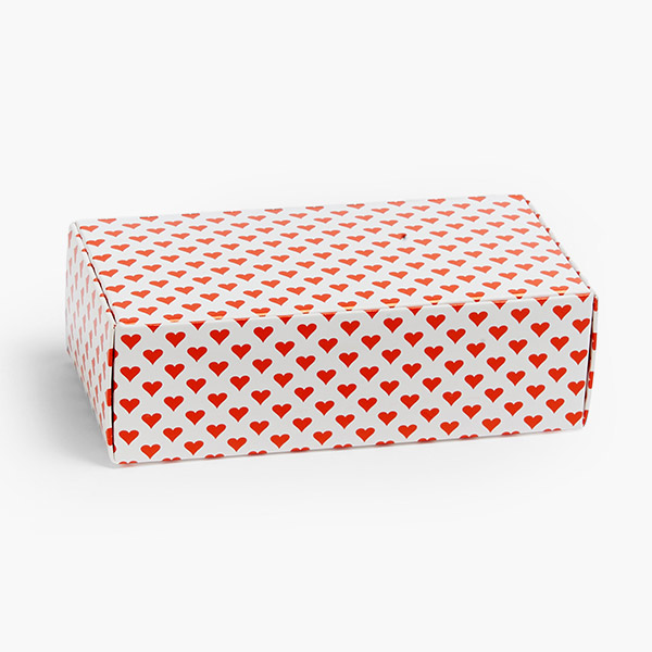 Red Heart 1 Pc. 1/2 LB Candy Box, 5-1/2 x 2-3/4 x 1-3/4", 50 Pk