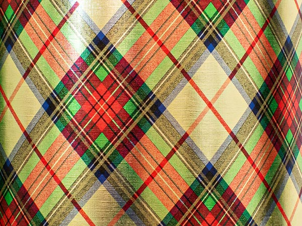 Traditional Gold Plaid Metallized Gift Wrap, 24" x 833', Full Ream Ro